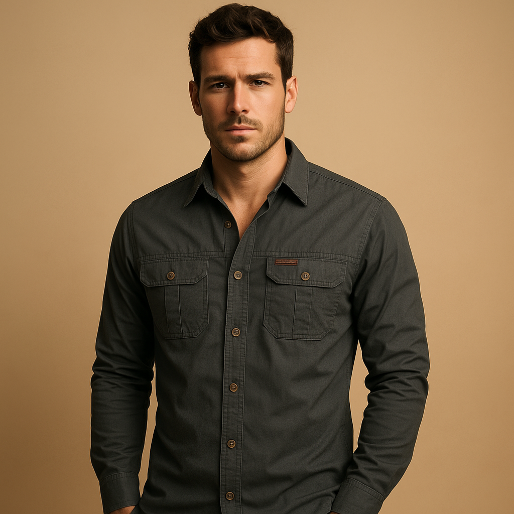 Men’s cargo cotton shirt with chest pockets and relaxed fit, made from breathable fabric for casual and outdoor outfits.