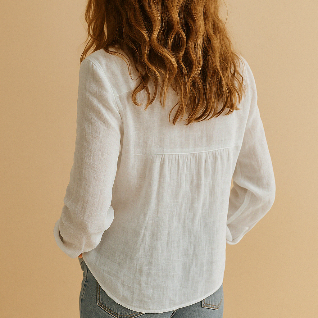 Women’s casual lightweight blouse with relaxed fit and breathable fabric, ideal for everyday wear, work, and seasonal transitions.