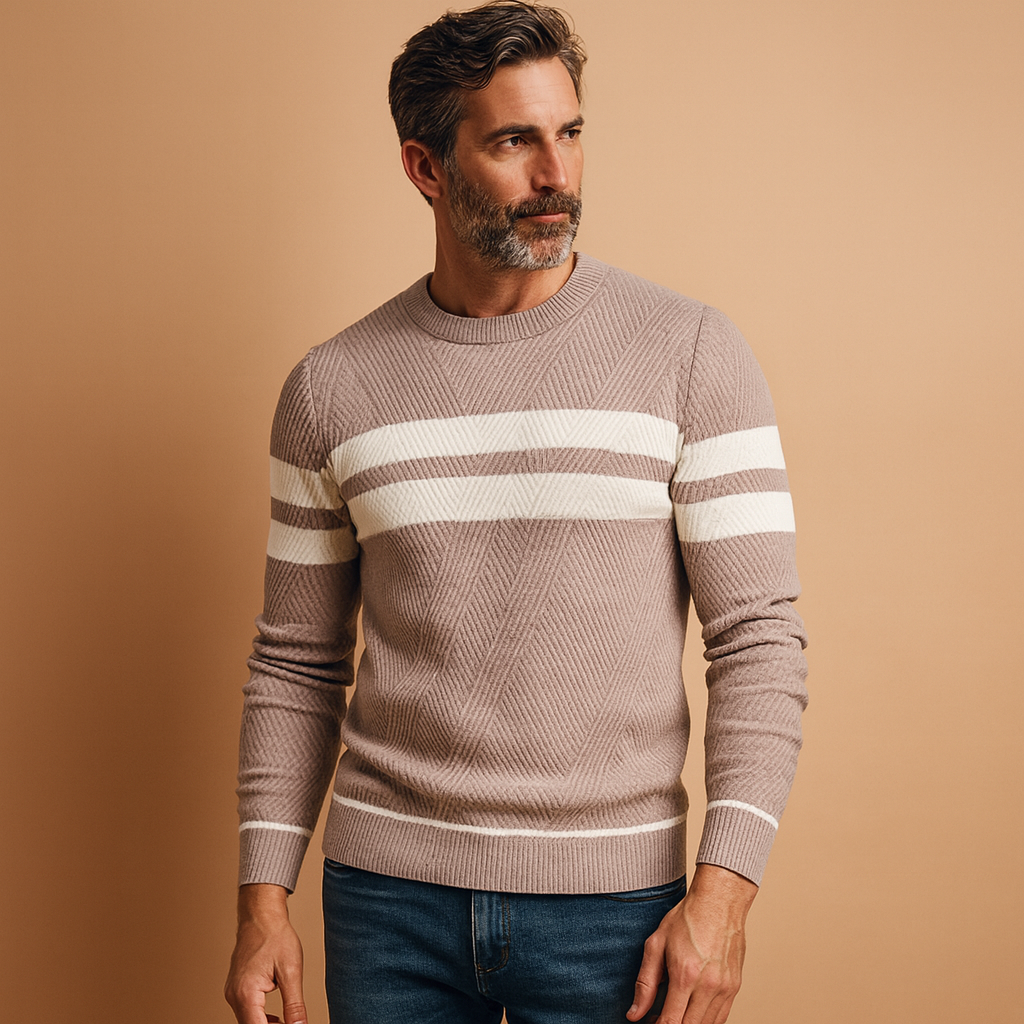 Men’s casual round-neck sweater with a warm, comfortable fit, ideal for daily wear and casual outfits in autumn and winter.