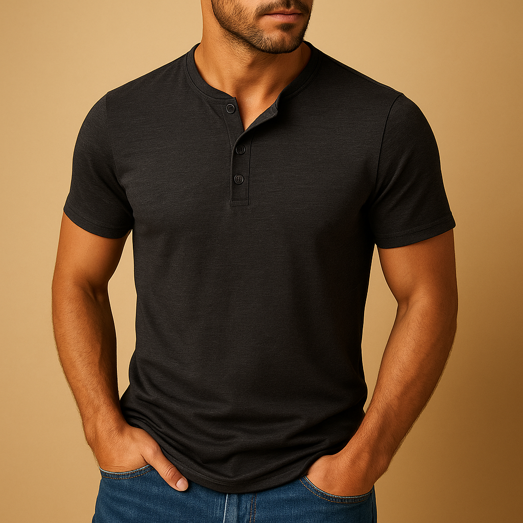 Men’s casual cotton t-shirt with regular fit, crew neck, and short sleeves, available in versatile colors for everyday wear.