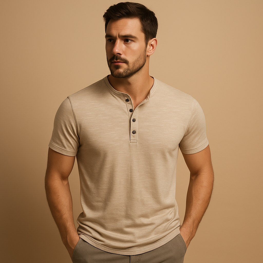 Men’s casual cotton t-shirt with regular fit, crew neck, and short sleeves, available in versatile colors for everyday wear.