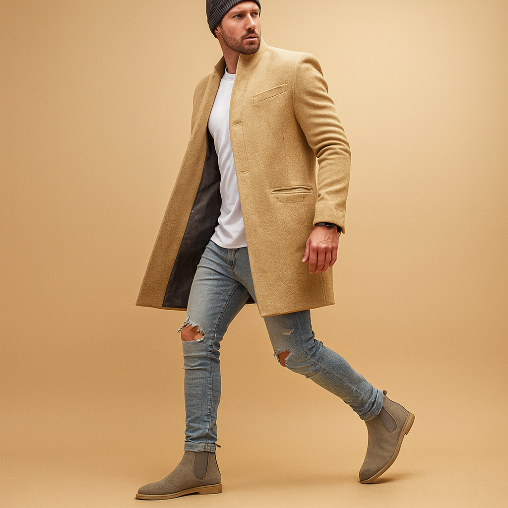 Men’s casual winter coat with relaxed fit and insulated lining, designed for comfort and warmth during autumn and winter days.