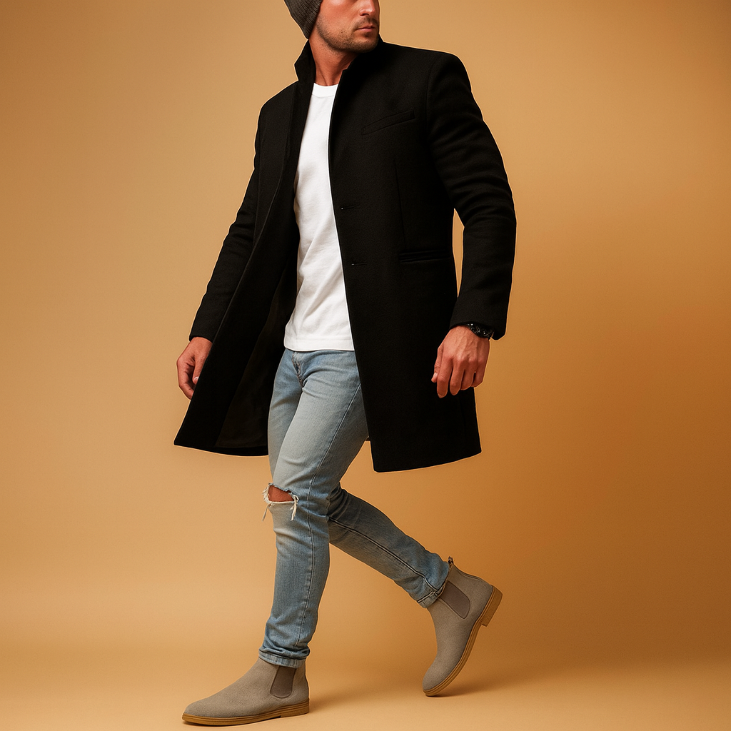 Men’s casual winter coat with relaxed fit and insulated lining, designed for comfort and warmth during autumn and winter days.