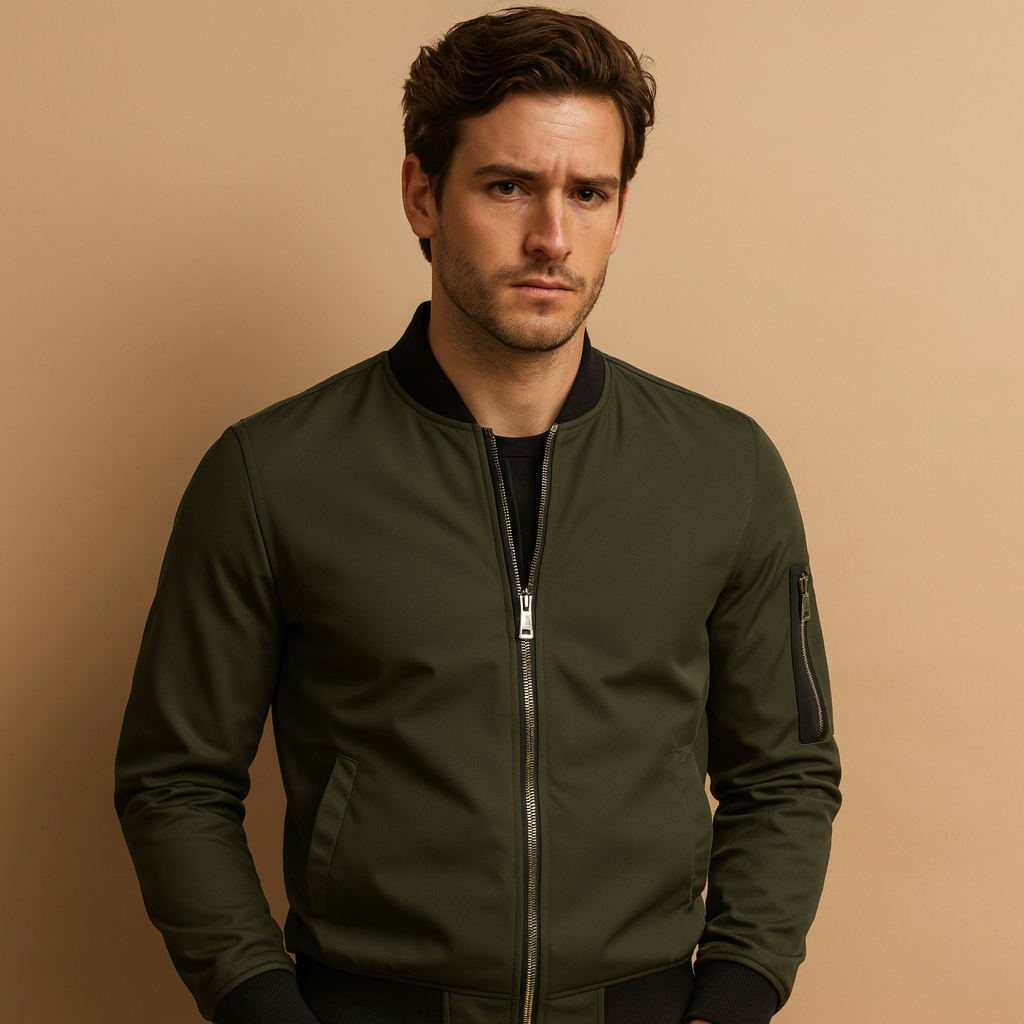 Men’s classic bomber jacket with zip, lightweight and comfortable design, ideal for casual outfits and all-season wear.