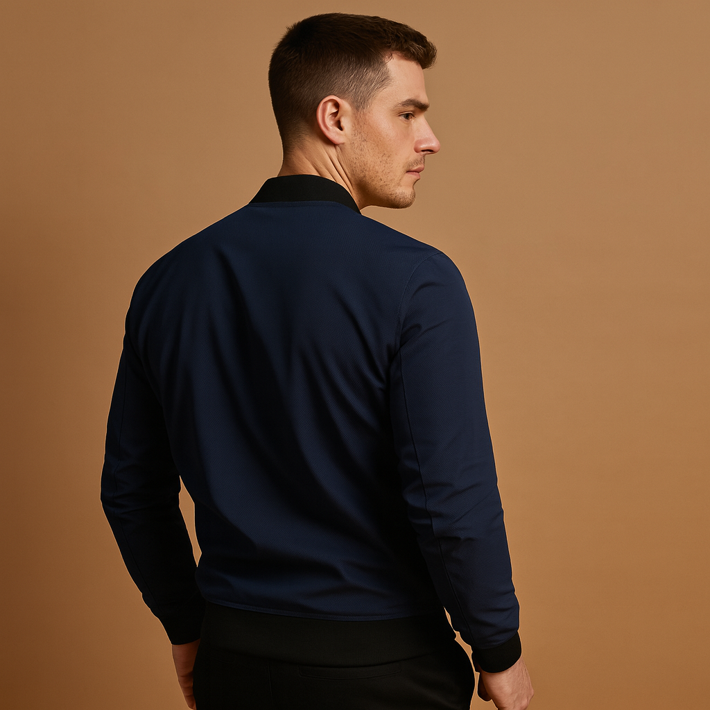 Men’s classic bomber jacket with zip, lightweight and comfortable design, ideal for casual outfits and all-season wear.