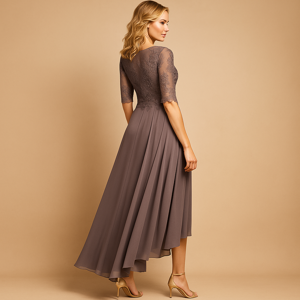 Women’s elegant lace party dress with flattering fit and refined lace details. Perfect choice for weddings, galas, and special occasions.