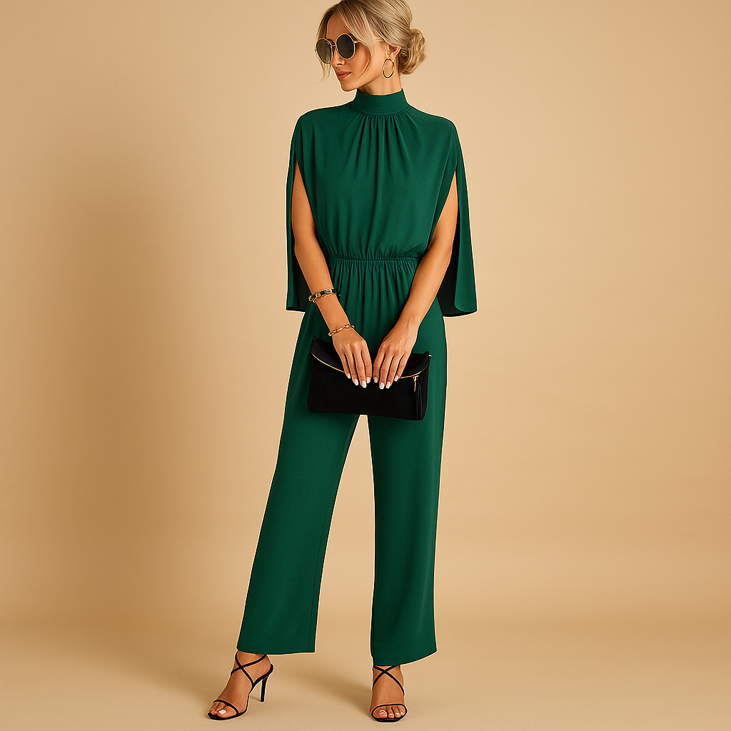 Women’s light summer jumpsuit with adjustable straps, breathable fabric, and practical pockets. Perfect for beach days, casual wear, and chic summer outings.