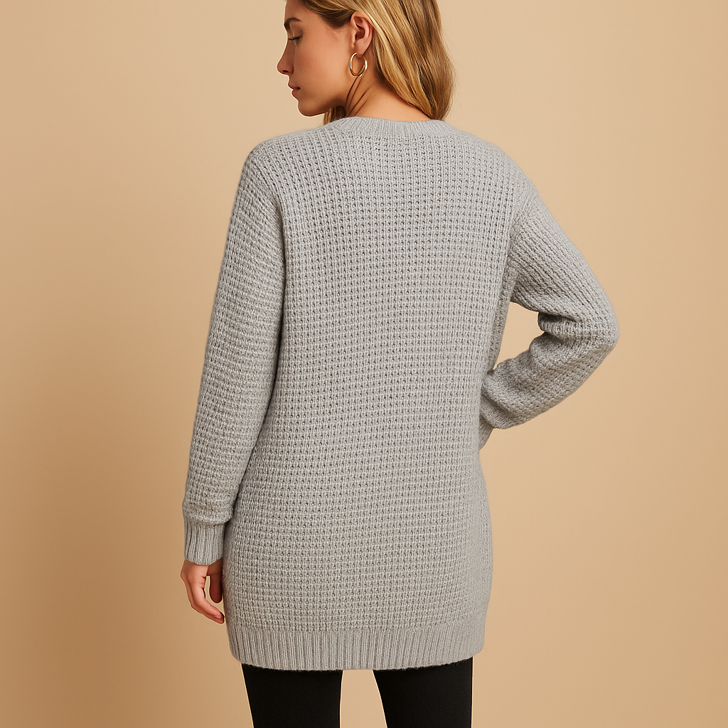 Women’s long V-neck cardigan with relaxed fit, soft breathable fabric, and practical pockets, perfect for layering in autumn, winter, and casual outfits.