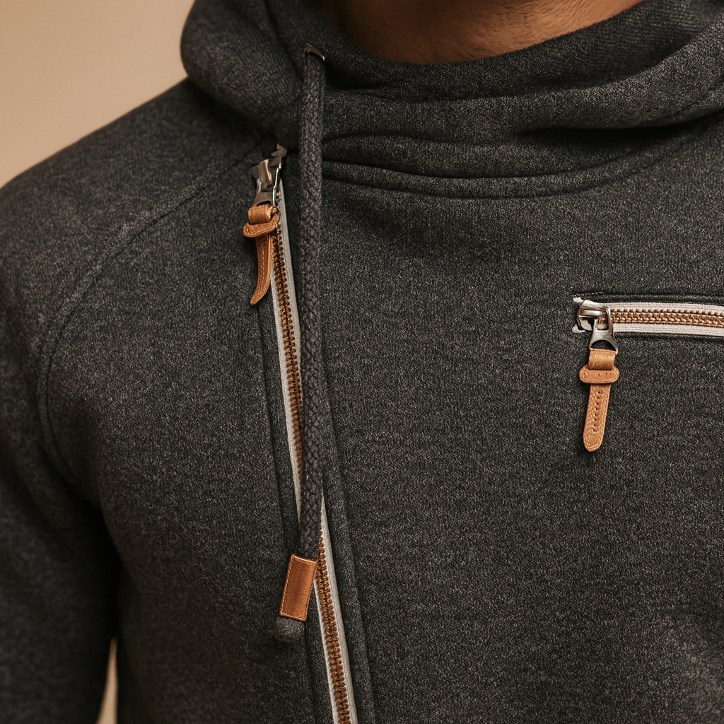 Men’s hooded zip jacket with pockets and urban design, perfect for autumn and winter casual or semi-formal outfits.