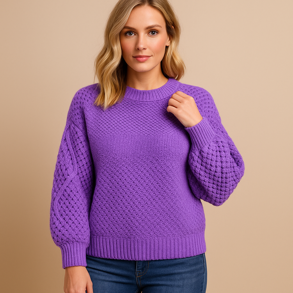 Women’s soft knitted sweater with relaxed tailored fit and lightweight insulating fabric, ideal for work, weekends, or elegant winter outfits.
