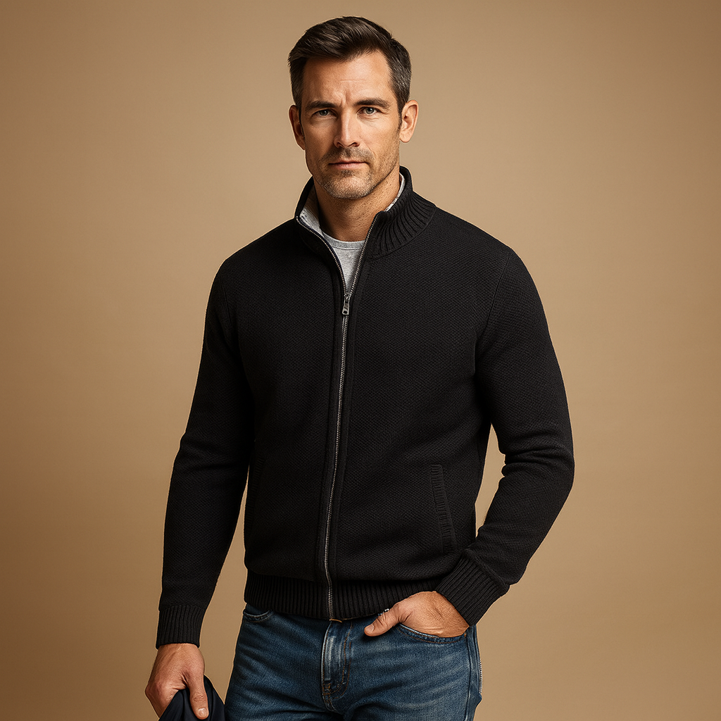 Men’s zipped cardigan with modern look, warm fabric, and practical zipper, perfect for casual, sporty, or daily autumn and winter outfits.