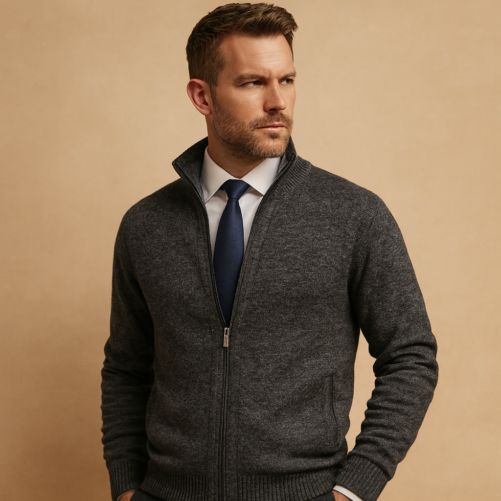 Men’s zipped cardigan with modern look, warm fabric, and practical zipper, perfect for casual, sporty, or daily autumn and winter outfits.